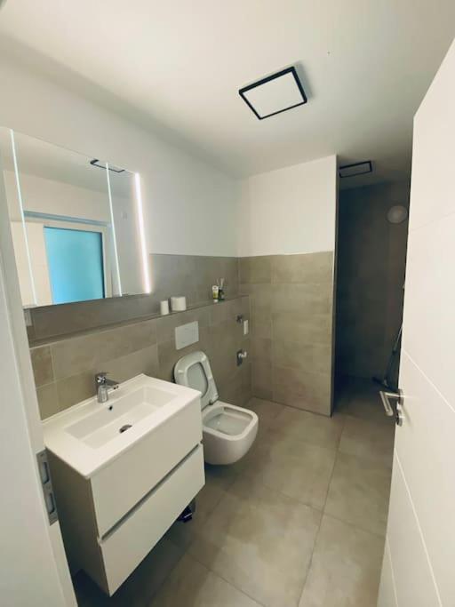 Doreyhome P5 - Zentrale Apartment Fuer 5 Pers Nahe Der Altstadt - Parkplatz - Wlan พัสเซา ภายนอก รูปภาพ